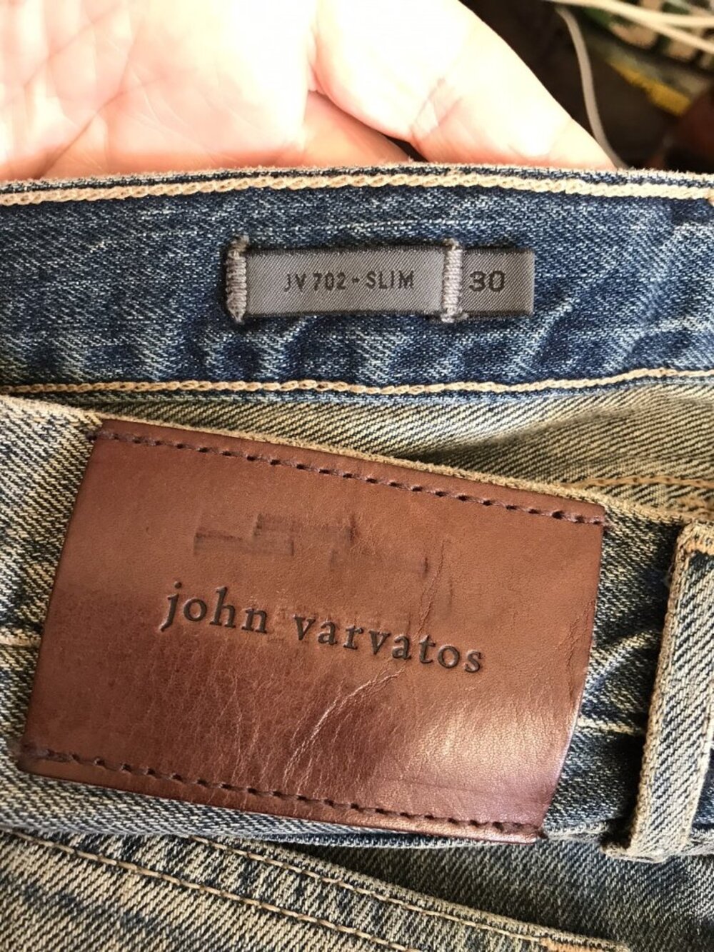 John Varvatos Jeans Mens 30 x 31 JV702 Slim beat worn look Distressed Faded - Picture 5 of 6